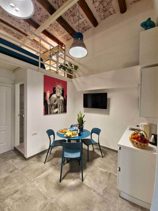 Borgo Dei Miracoli Hotel Napoli Ngoại thất bức ảnh