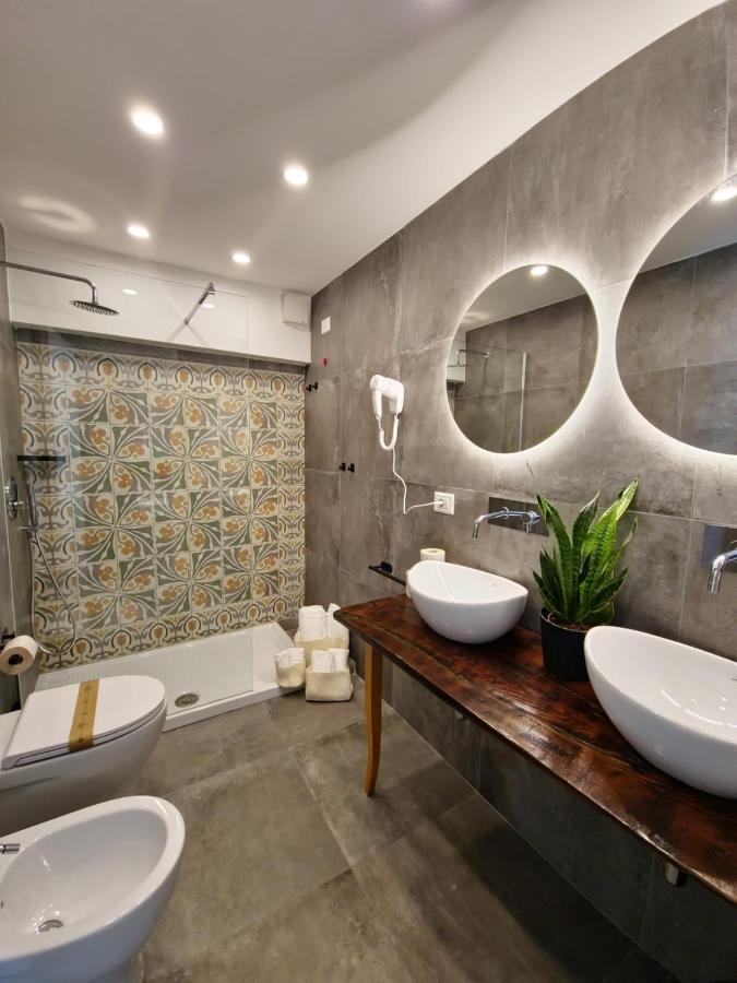 Borgo Dei Miracoli Hotel Napoli Ngoại thất bức ảnh